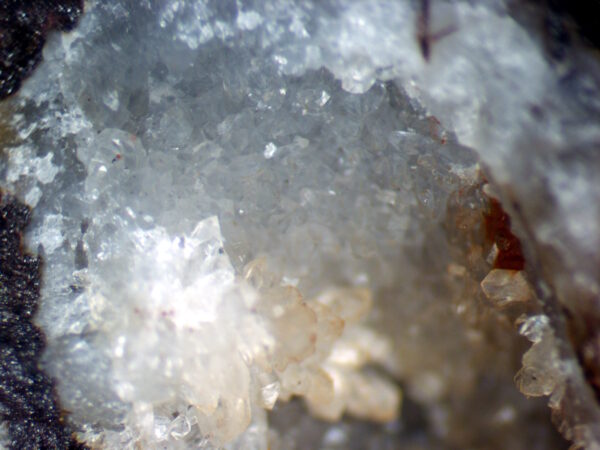 Quartz and hematite - Image 3