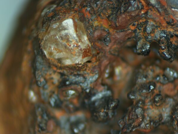 Goethite with baryte - Image 7