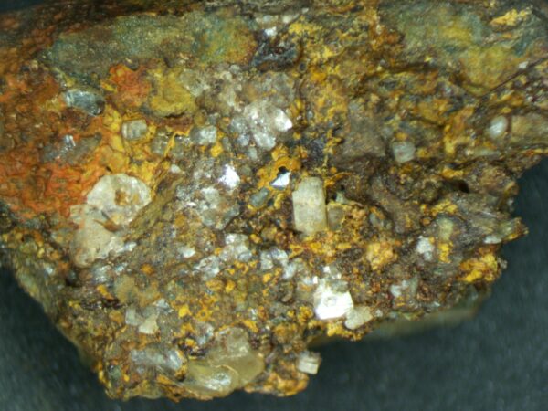 Baryte with goethite