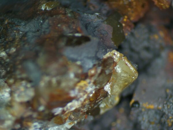 Baryte with goethite