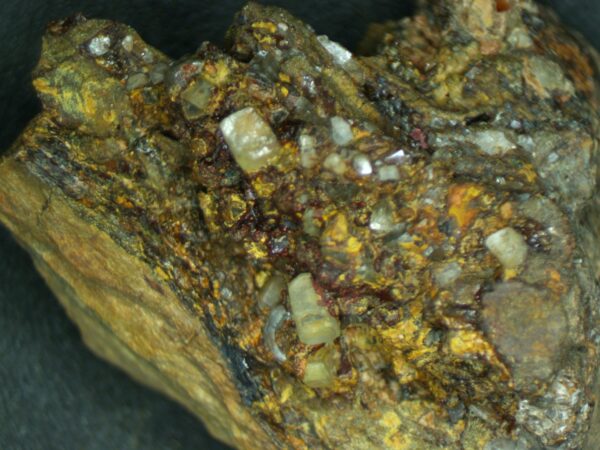 Baryte with goethite