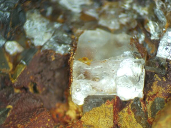 Baryte with goethite