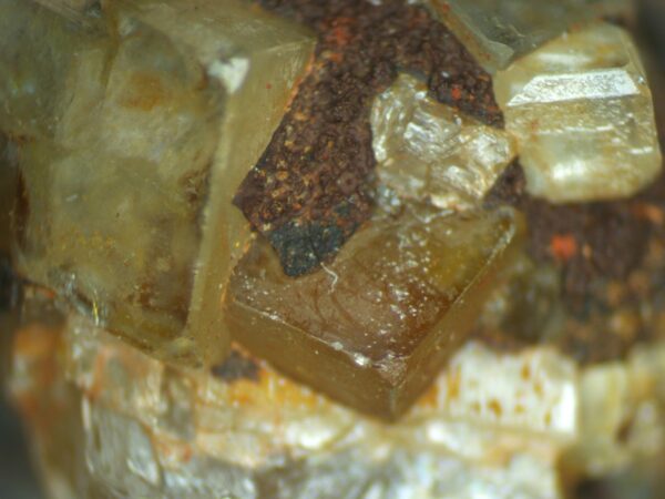 Baryte with goethite